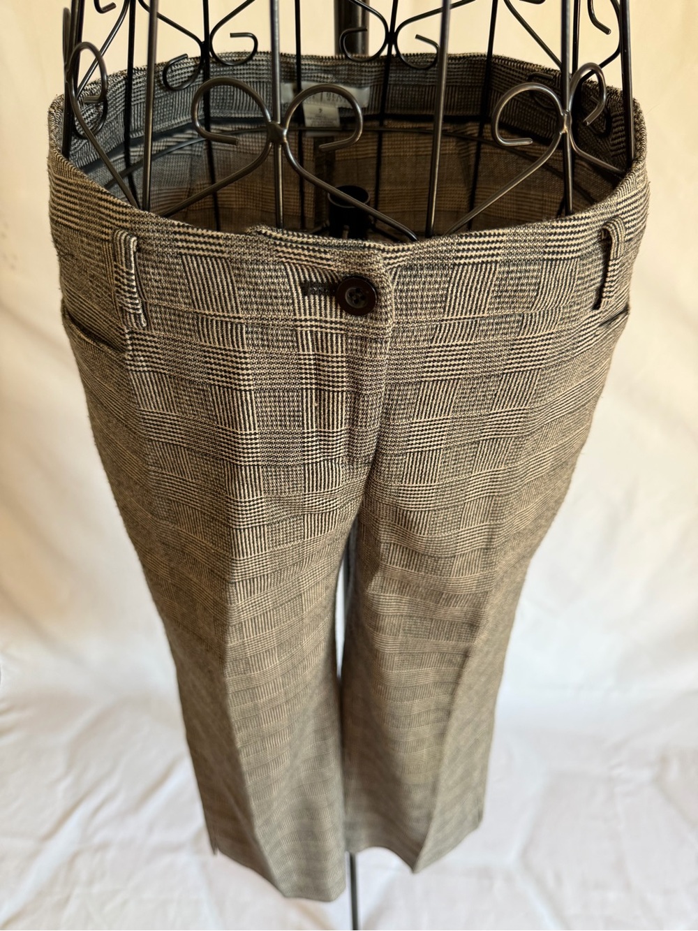White House Black Market Woman Plaid Dress Pants in Brown and Black